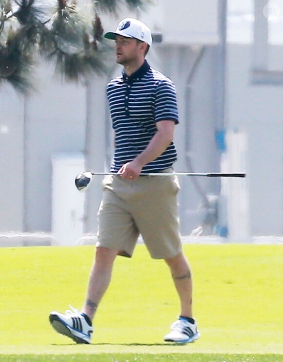 Justin Timberlake joue au golf avec des amis à Toluca Lake, le 20 mars 2015