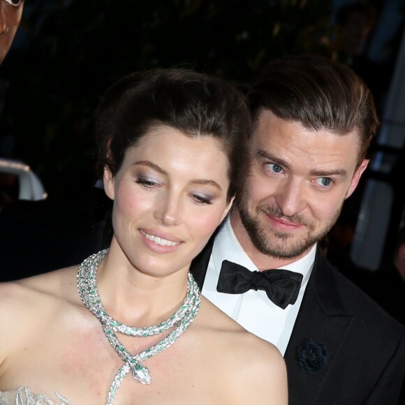 Jessica Biel et Justin Timberlake - Descente des marches du film "Inside Llewyn Davis" lors du 66eme festival du film de Cannes, le 19 mai 2013.