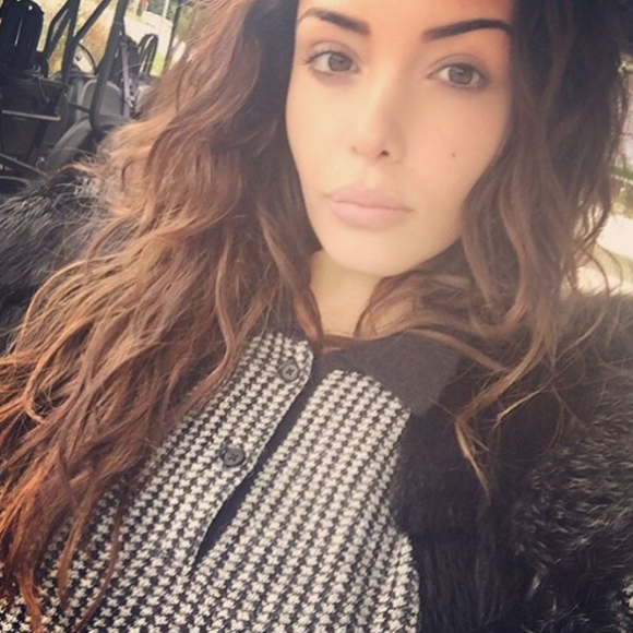 Nabilla au naturel pour un #nomakeupselfie