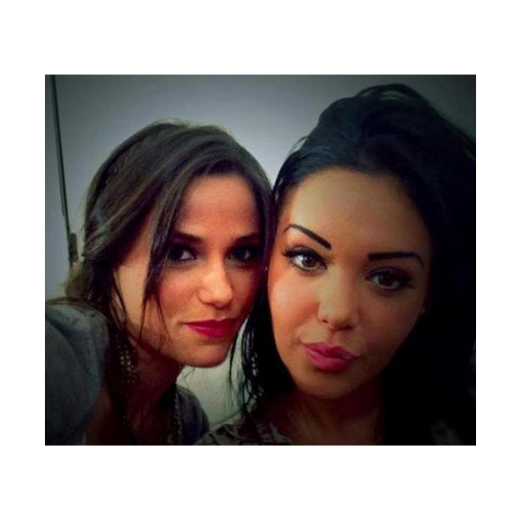 Capucine Anav : selfie avec Nabilla, il y a quelques années