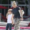 Exclusif - Gwen Stefani emmène ses enfants Zuma et Kingston au théâtre à Los Angeles, le 3 octobre 2015