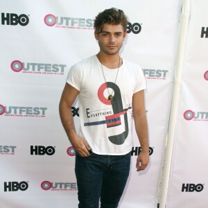 Garrett Clayton à la première de « Jenny's wedding » à West Hollywood, le 10 juillet 2015