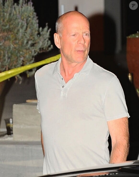 Exclusif - Bruce Willis et sa femme Emma sont allés dîner au restaurant "Baltaire" à Brentwood. Le 27 juillet 2015