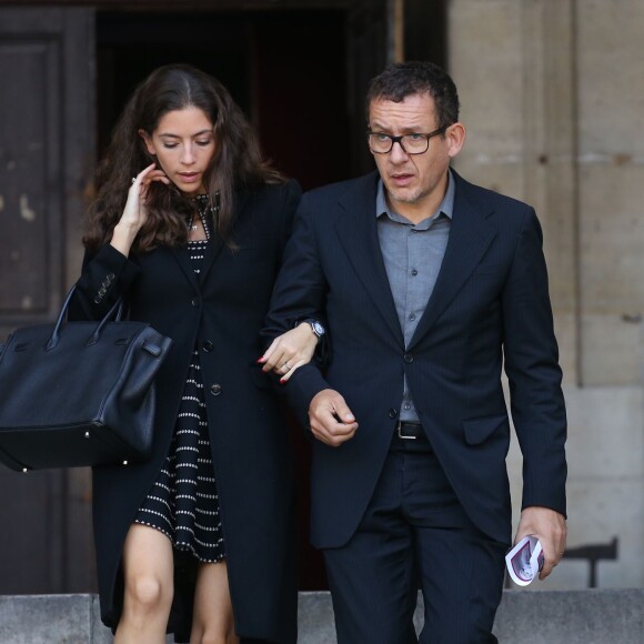 Dany Boon et sa femme Yaël - Sorties des obsèques de Sylvie Joly en l'église Saint-Sulpice à Paris le 9 septembre 2015.