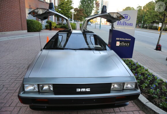 La DeLorean du film "Retour vers le futur" vendue lors du diner de bienfaisance Michael J. Fox a Vancouver au Canada le 30 septembre 2013.
