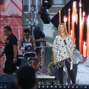 Chimène Badi -- Le concert pour la Tolérance de Agadir fête ses 10 ans, le 3 octobre 2015.