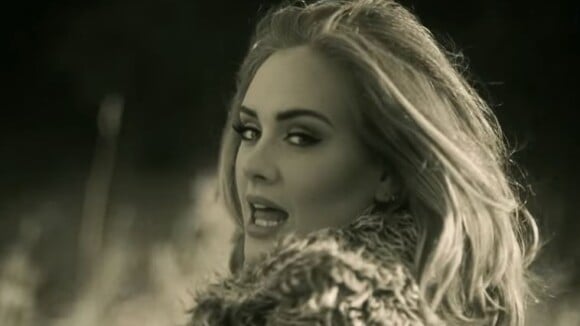 Xavier Dolan répond aux critiques et moqueries sur le clip "Hello" d'Adele !