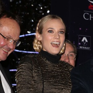 Diane Kruger était enchantée de donner le coup d'envoi des illuminations de Noël des Champs-Élysées 2012-2013 en compagnie du maire de Paris Bertrand Delanoë et d'Anne Hidalgo, première adjointe au maire de Paris. Le 21 novembre 2012.