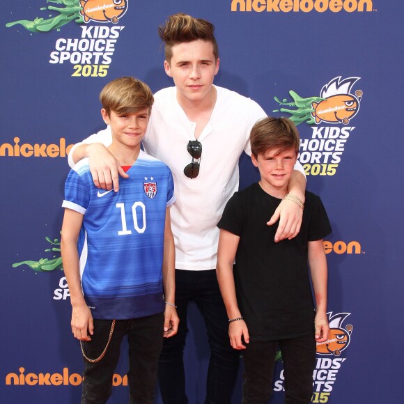 Rome, Brooklyn et Cruz Bekham lors des Nickelodeon Kid's Choice Sports Awards à Westwood, le 16 juillet 2015
