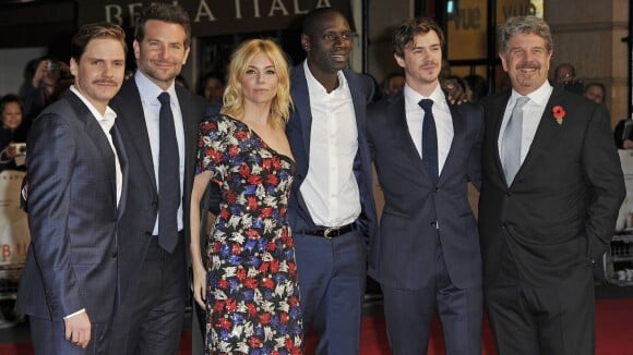 Daniel Bruhl, Bradley Cooper, Sienna Miller, Omar Sy, Sam Keeley et John Wells - Première du film "À vif !" à Londres 28 octobre 2015.