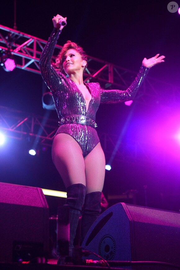 Jennifer Lopez lors du Megaton Mundial De Polito Vega 2015 au Madison Square Garden. New York, le 28 octobre 2015.