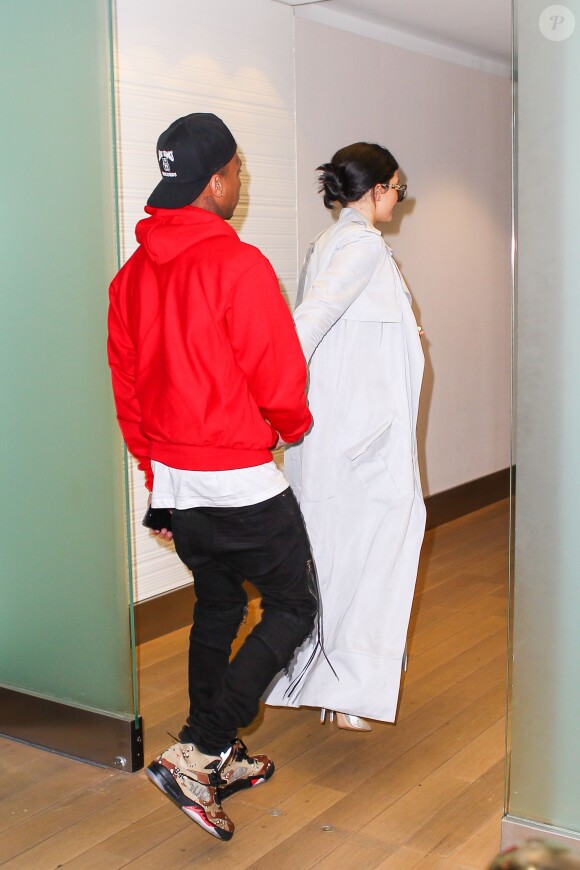 Kylie Jenner et Tyga à l'aéroport JFK à New York, le 29 octobre 2015.