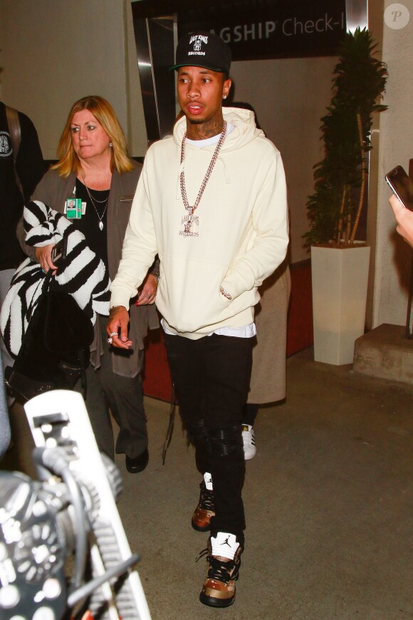 Kylie Jenner et Tyga atterrissent à LAX, en provenance de New York. Le 29 octobre 2015.
