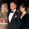 Léa Seydoux, Daniel Craig et Monica Bellucci - Première mondiale du nouveau James Bond "Spectre" au Royal Albert Hall à Londres le 26 octobre 2015.