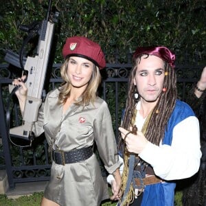 Elisabetta Canalis et Brian Perri à la soirée d'Halloween organisée par la marque de tequila Casamigos à Los Angeles, le 30 octobre 2015