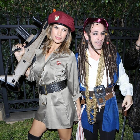 Elisabetta Canalis et Brian Perri à la soirée d'Halloween organisée par la marque de tequila Casamigos à Los Angeles, le 30 octobre 2015