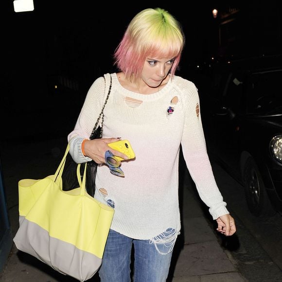 Exclusif - Lily Allen quitte des studios d'enregistrement à Londres. Le 29 avril 2015