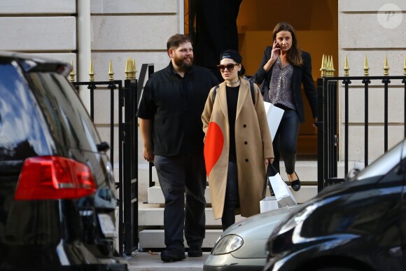 Exclusif - Jessie J sort de chez Celine, avenue Montaigne à Paris le 25 septembre 2015