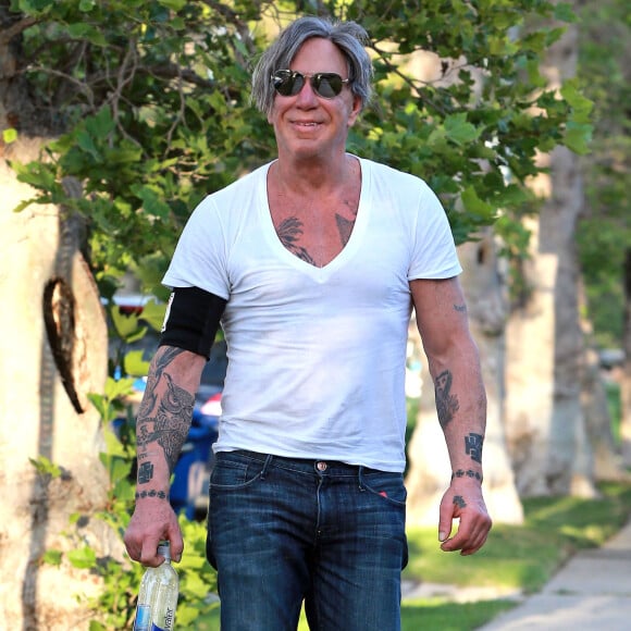 Mickey Rourke est allé rendre visite à un ami à West Hollywood, le 29 avril 2015