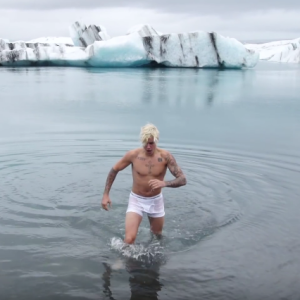 Justin Bieber en Islande pour le clip de son nouveau single I'll Show You, diffusé sur la plateforme Youtube.