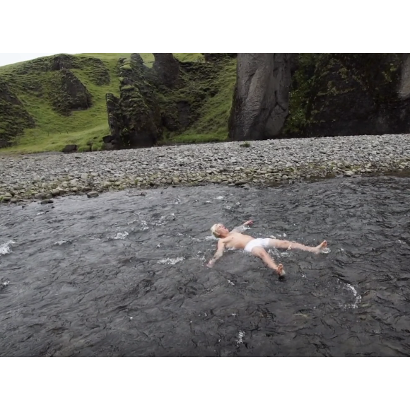 Justin Bieber en Islande pour le clip de son nouveau single I'll Show You, diffusé sur la plateforme Youtube.