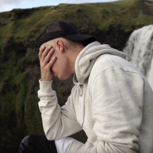 Justin Bieber en Islande pour le clip de son nouveau single I'll Show You, diffusé sur la plateforme Youtube.