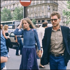 Harrison Ford et Melissa Mathison à Paris en 1980.