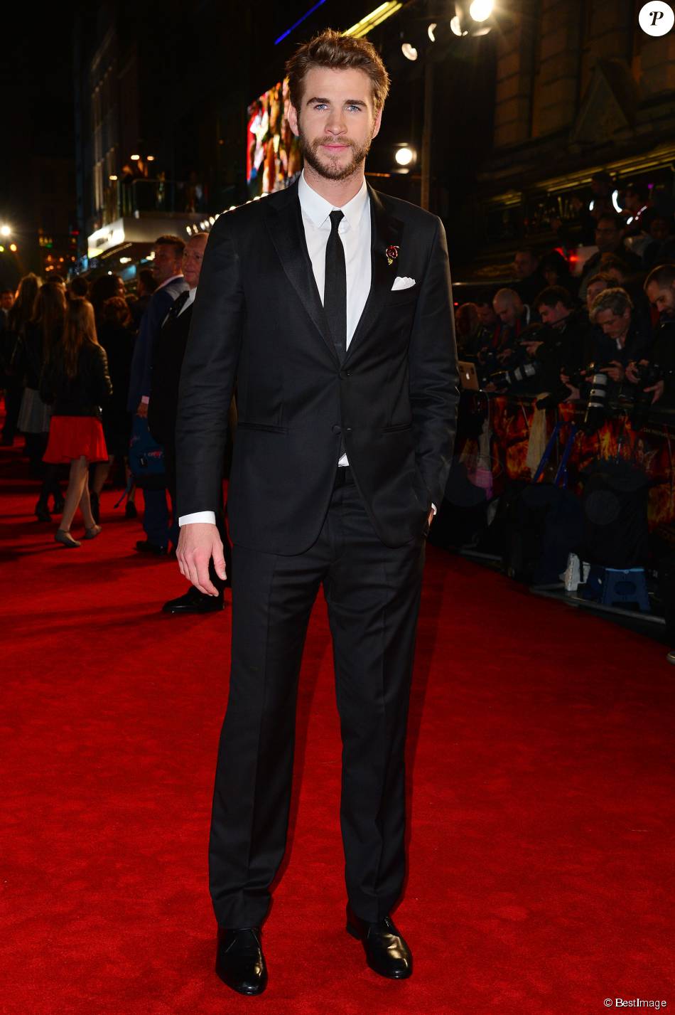 Liam Hemsworth Avant Premiere Du Film The Hunger Games Mockingjay Part 2 A Londres Le 5 Novembre 2015 Purepeople