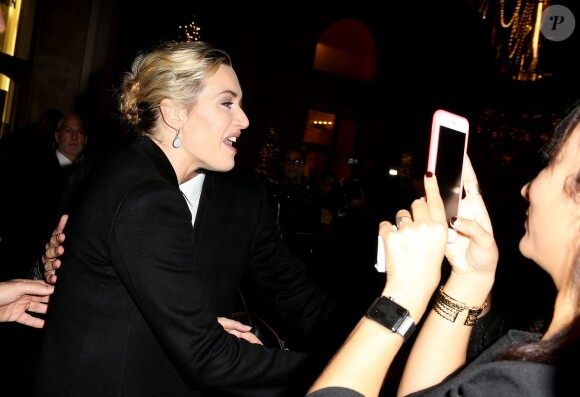 Kate Winslet assiste à l'inauguration des vitrines de Noël du Printemps Haussmann. Paris, le 6 novembre 2015.