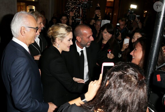Kate Winslet assiste à l'inauguration des vitrines de Noël du Printemps Haussmann. Paris, le 6 novembre 2015.