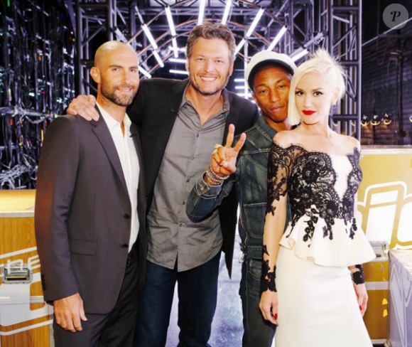 Adam Levine, Blake Shelton, Pharrell Williams et Gwen Stefani sur le plateau de The Voice.