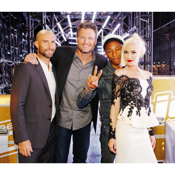 Adam Levine, Blake Shelton, Pharrell Williams et Gwen Stefani sur le plateau de The Voice.