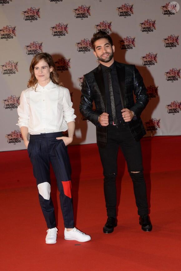 Christine and the Queens (Héloïse Letissier) et Kendji Girac, à son arrivée à la 17e cérémonie des NRJ Music Awards 2015 au Palais des Festivals à Cannes, le 7 novembre 2015.