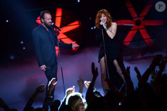Exclusif - Sting et Mylène Farmer, lors de la 17e cérémonie des NRJ Music Awards 2015 au Palais des Festivals à Cannes, le 7 novembre 2015.