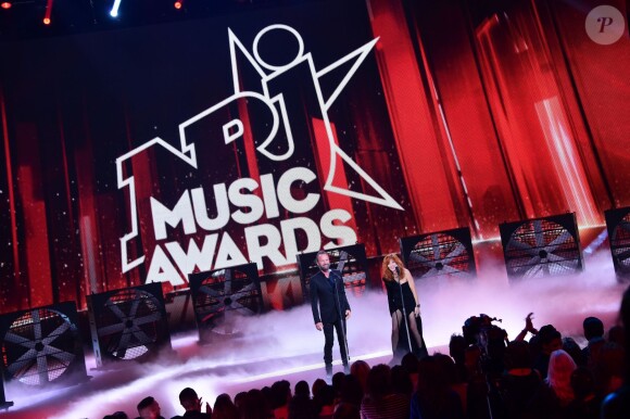 Exclusif - Sting et Mylène Farmer, lors de la 17e cérémonie des NRJ Music Awards 2015 au Palais des Festivals à Cannes, le 7 novembre 2015.