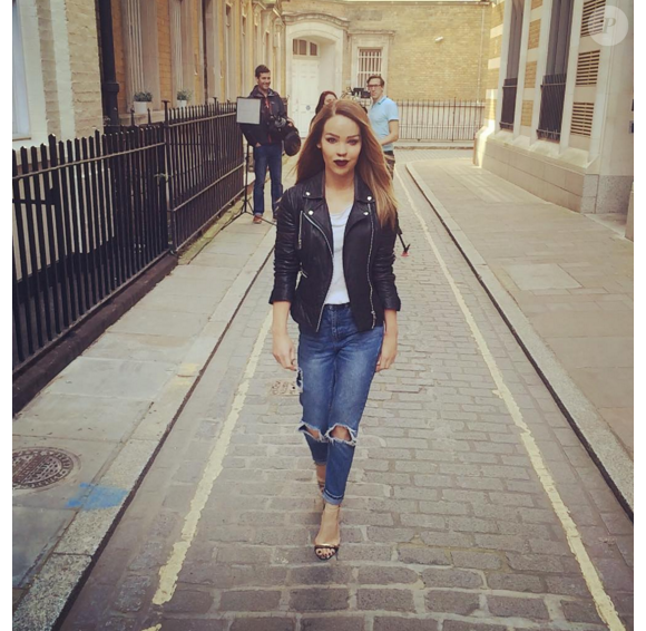 Katie Piper dans les rues de Londres