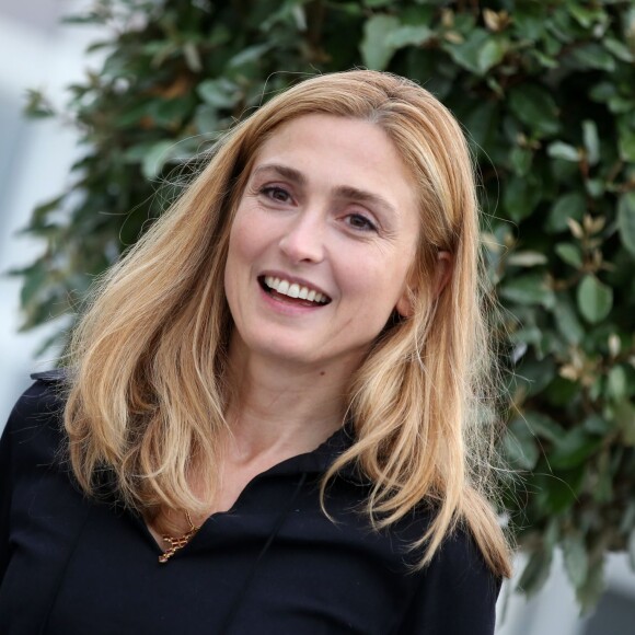 Julie Gayet à Trouville-sur-Mer le 8 Septembre 2015.