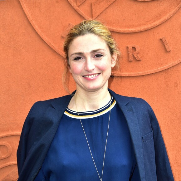 Julie Gayet - People au village des Internationaux de France de tennis de Roland Garros à Paris le 27 mai 2015