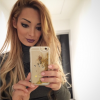 Emilie Nef Naf : une vraie bombe addict à Instagram