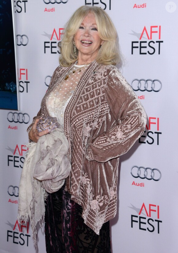 Connie Stevens - Première du film "The Big Short" au AFI Fest, à Hollywood le 12 novembre 2015.