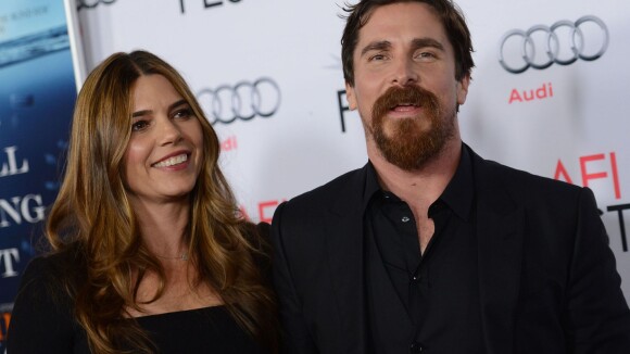 Christian Bale, barbu amoureux, et Ryan Gosling brillent pour un gros "Casse"