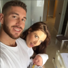 Sergio Ramos et sa belle Pilar sont devenus les parents d'un petit Marco le 14 novembre 2015, le second enfant du couple - Photo publiée le 15 novembre 2015