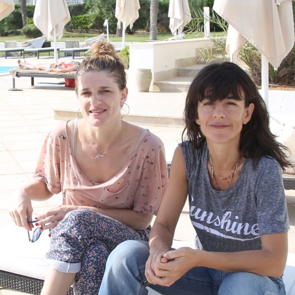 Exclusif - Olivia Côte et Romane Bohringer - Escapade des stars au Radisson Blu Palace Resort & Thalasso à Djerba en Tunisie le 7 novembre 2015.