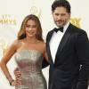 Sofia Vergara et son compagnon Joe Manganiello - Photocall des 67ème Emmy Awards au Théatre Microsoft de Los Angeles le 20 septembre 2015