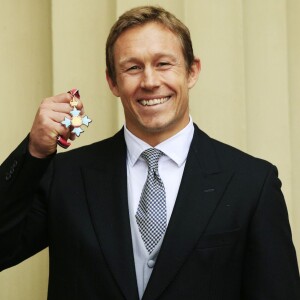 Johnny Wilkinson fait CBE par le prince William à Buckingham Palace à Londres, le 17 novembre 2015