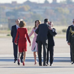 Le roi Felipe VI, la reine Letizia d'Espagne, le roi Abdallah II et la reine Rania de Jordanie - Le couple royal d'Espagne accueille le couple royal de Jordanie lors d'une cérémonie à l'aéroport à Madrid, le 19 novembre 2015.  Kings of Spain, Felipe and Letizia Ortiz VI attend of welcome ceremony to kings of Jordan, Abdullah II and his wife Queen Rania at the airport in Madrid, on Thursday 19th November, 2015.19/11/2015 - Madrid