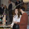 La reine Rania de Jordanie visite un centre culturel à Madrid le 19 novembre 2015