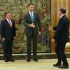 Le roi Felipe VI reçoit le roi Abdullah II de Jordanie au palais de la Zarzuela à Madrid en Espagne le 20 novembre 2015