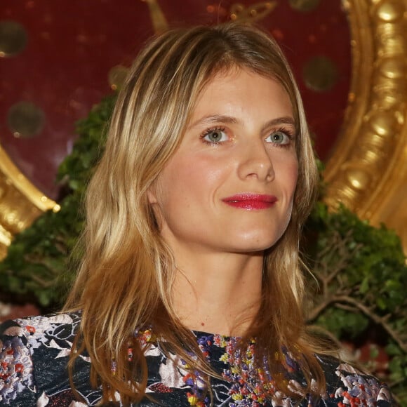 Exclusif - Mélanie Laurent - Dîner de Gala pour la Fondation Akuo au Grand Hotel InterContinental à Paris, le 19 novembre 2015. Ce dîner a été précédé de la projection du documentaire "Demain" de Mélanie Laurent et Cyril Dion en avant-première privée, film pour lequel la Fondation Akuo avait collecté des fonds.