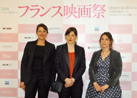 Regine Hatchondo, ici avec Valérie Donzelli et Lea Fehner, à Tokyo en 2012.